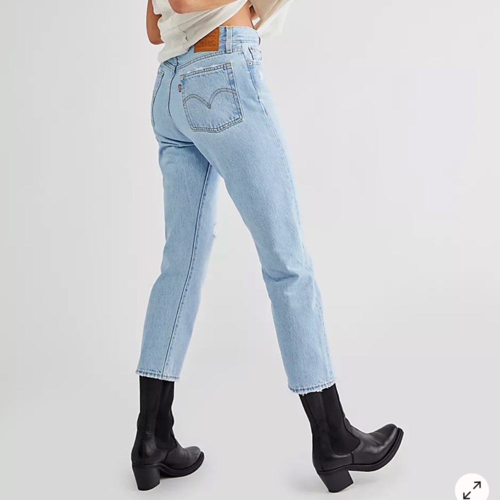 Levi’s Wedgie Straight Size 27 Lightwash